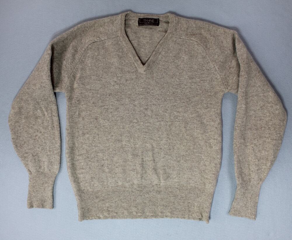 Thane Lambs Wool V Neck Sweater Womens Medium Made in USA